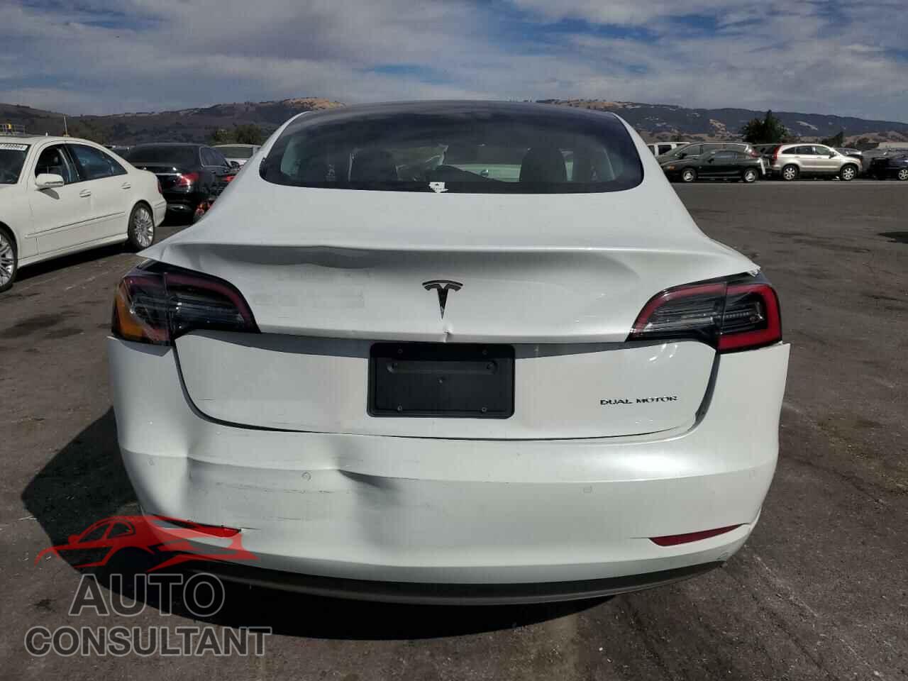 TESLA MODEL 3 2021 - 5YJ3E1EB6MF013065