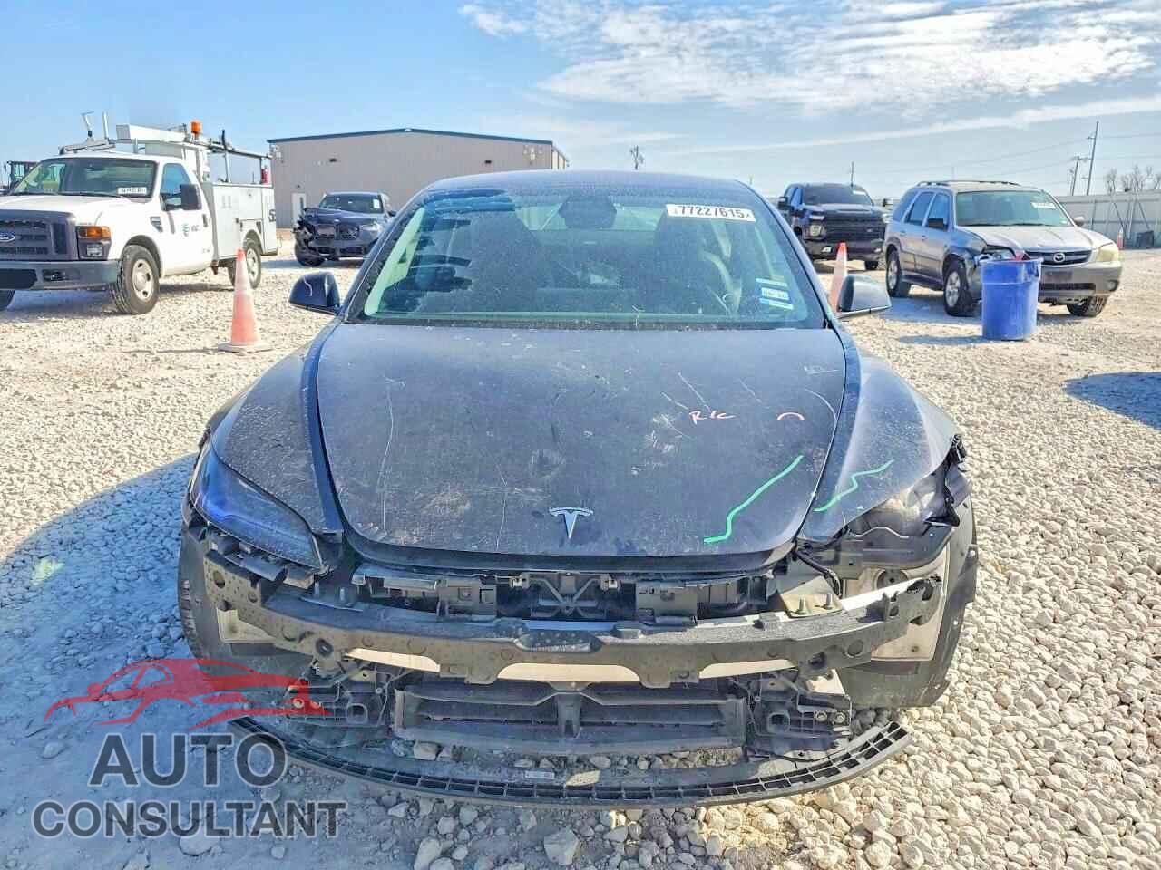 TESLA MODEL 3 2024 - 5YJ3E1EA1RF759633