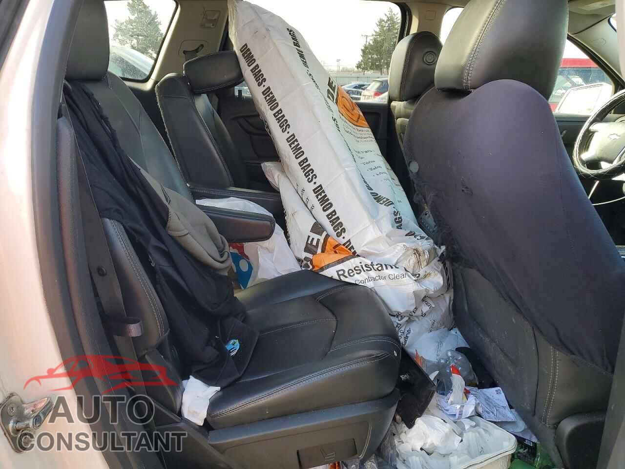 CHEVROLET TRAVERSE 2014 - 1GNKVHKD4EJ333321