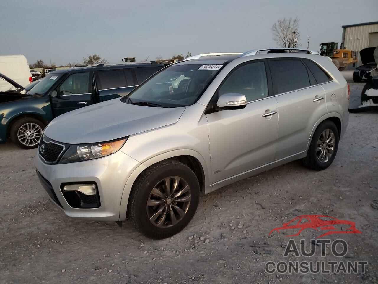 KIA SORENTO 2013 - 5XYKWDA25DG374036