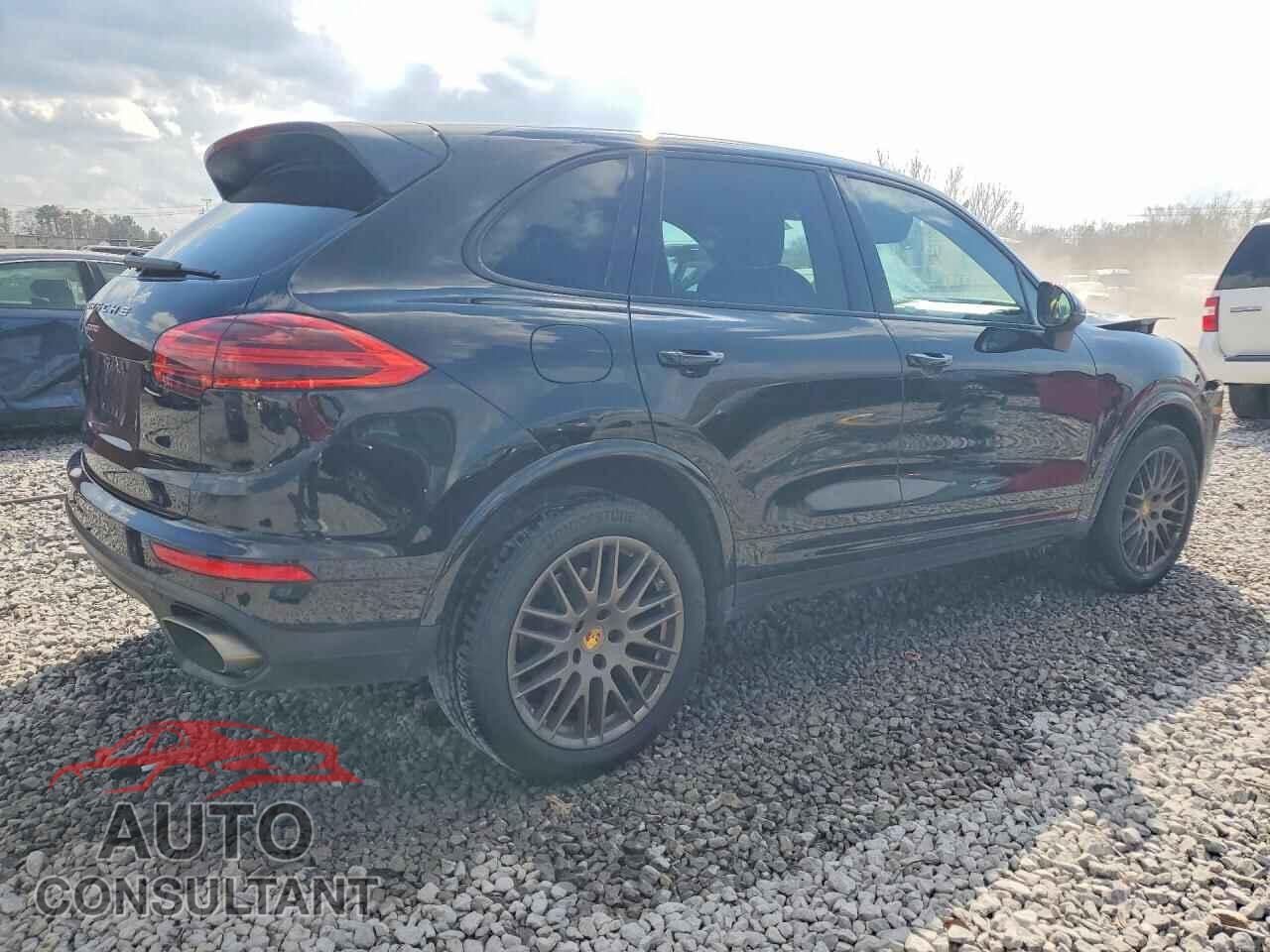 PORSCHE CAYENNE 2017 - WP1AA2A27HKA85978