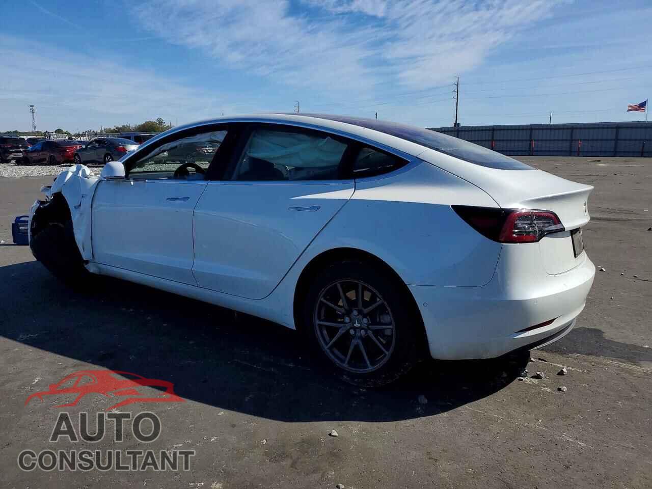 TESLA MODEL 3 2018 - 5YJ3E1EA8JF010624