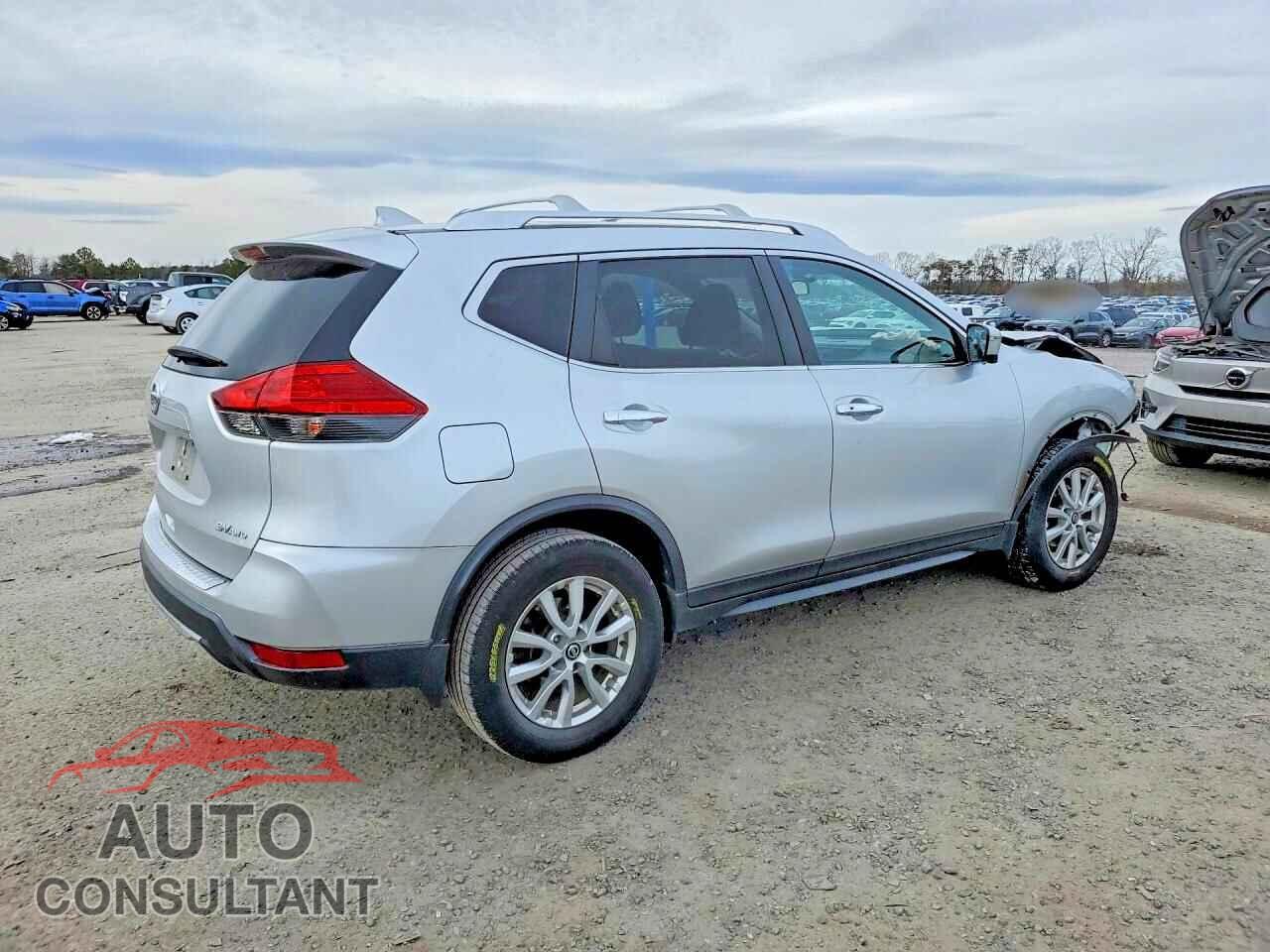 NISSAN ROGUE 2017 - KNMAT2MV9HP504532