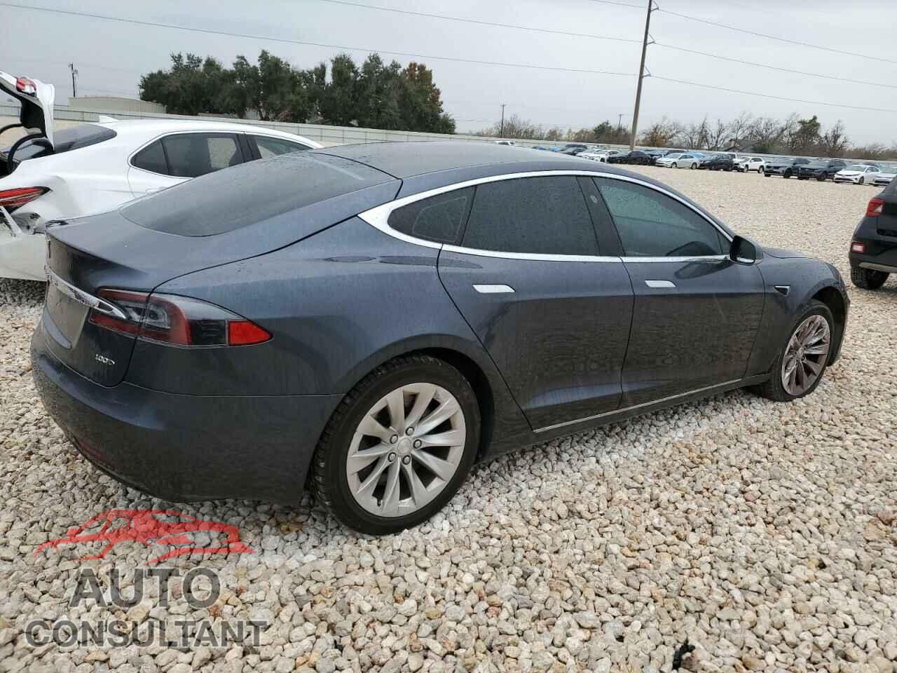 TESLA MODEL S 2017 - 5YJSA1E25HF224268
