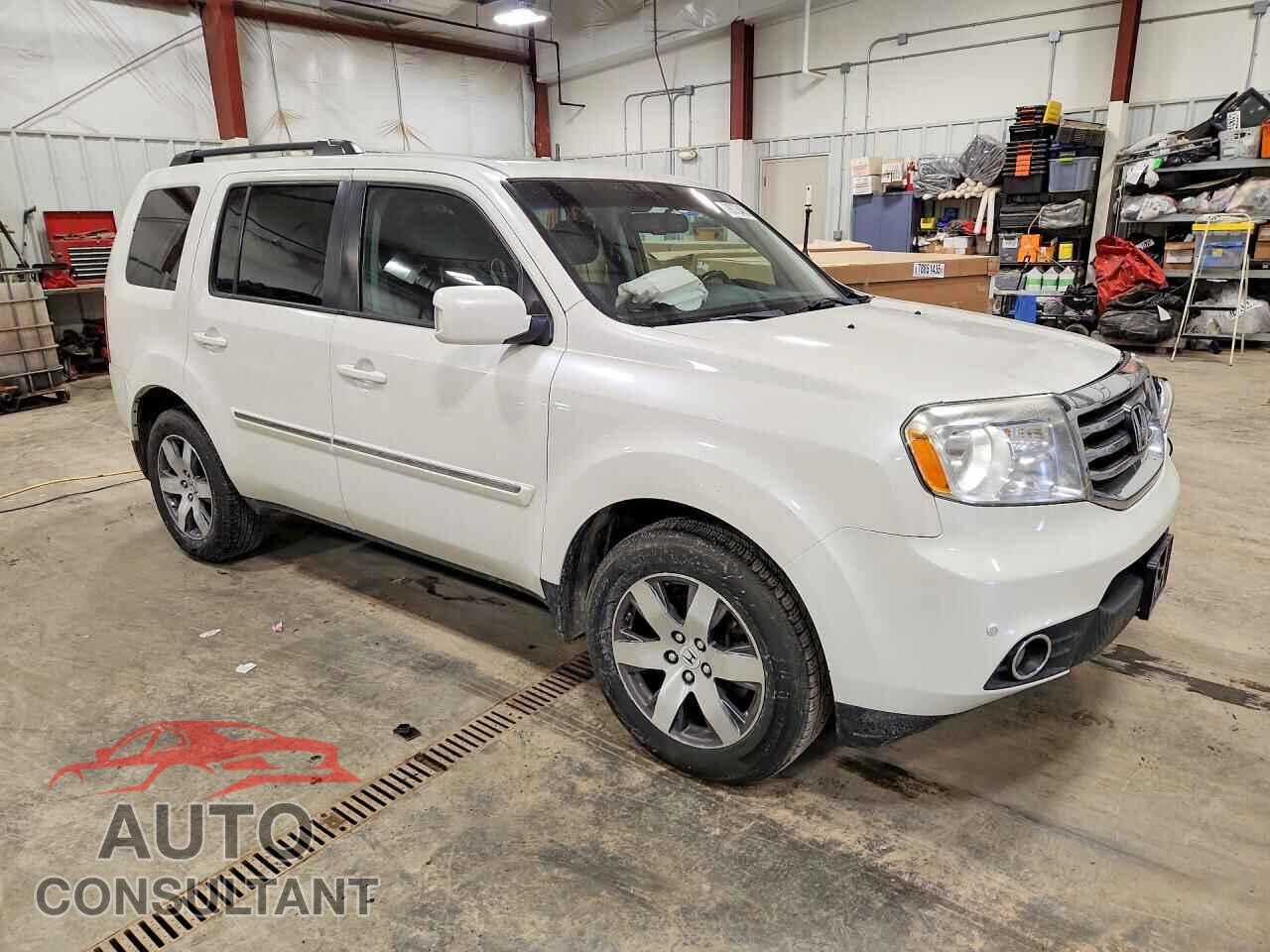 HONDA PILOT 2014 - 5FNYF4H9XEB007767