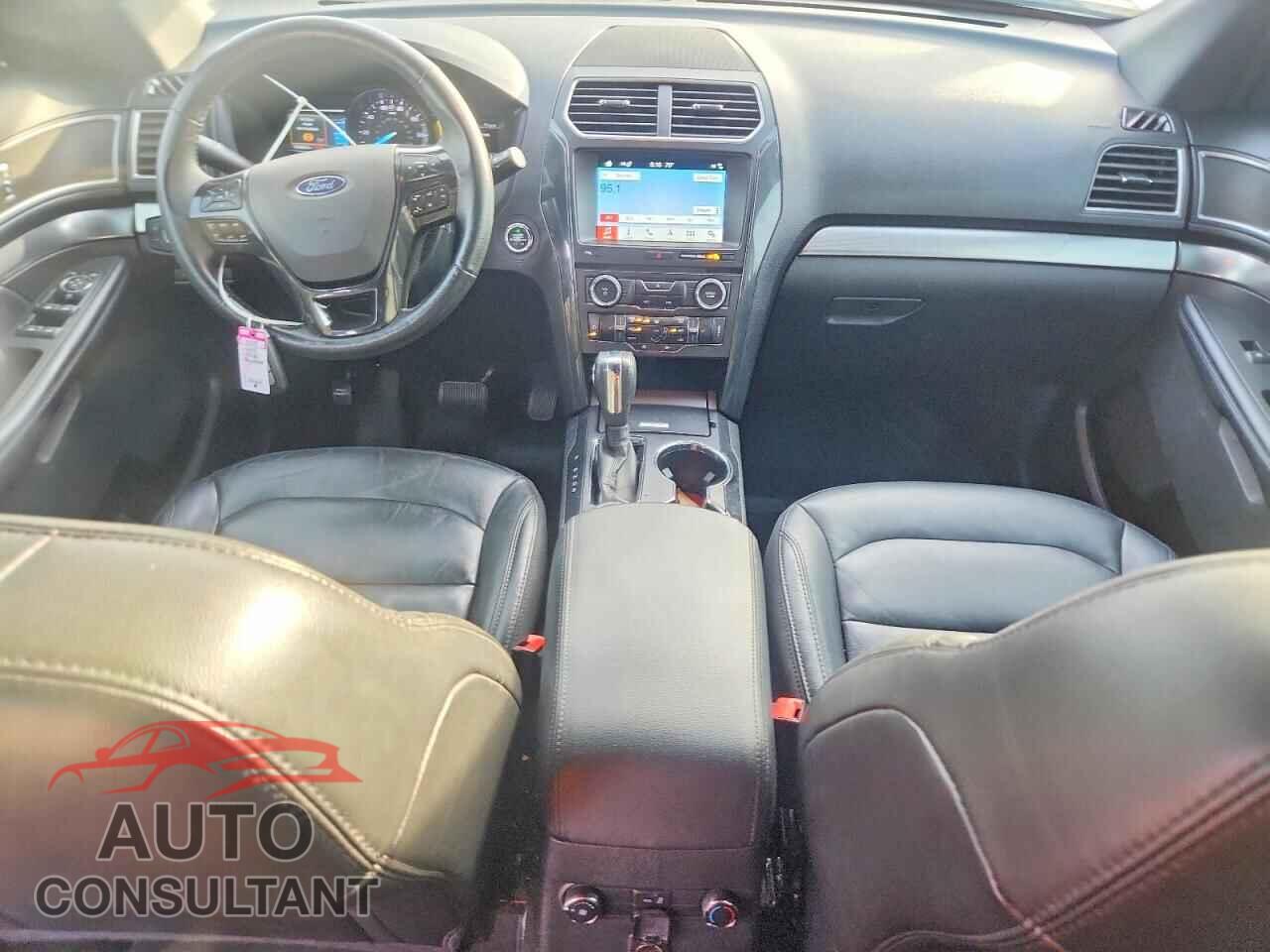 FORD EXPLORER 2018 - 1FM5K8D81JGB28590