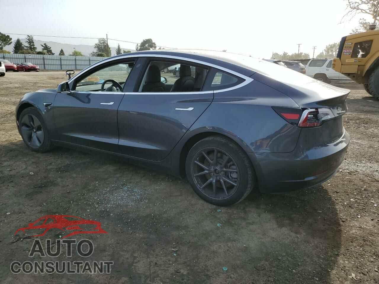 TESLA MODEL 3 2018 - 5YJ3E1EA6JF040253