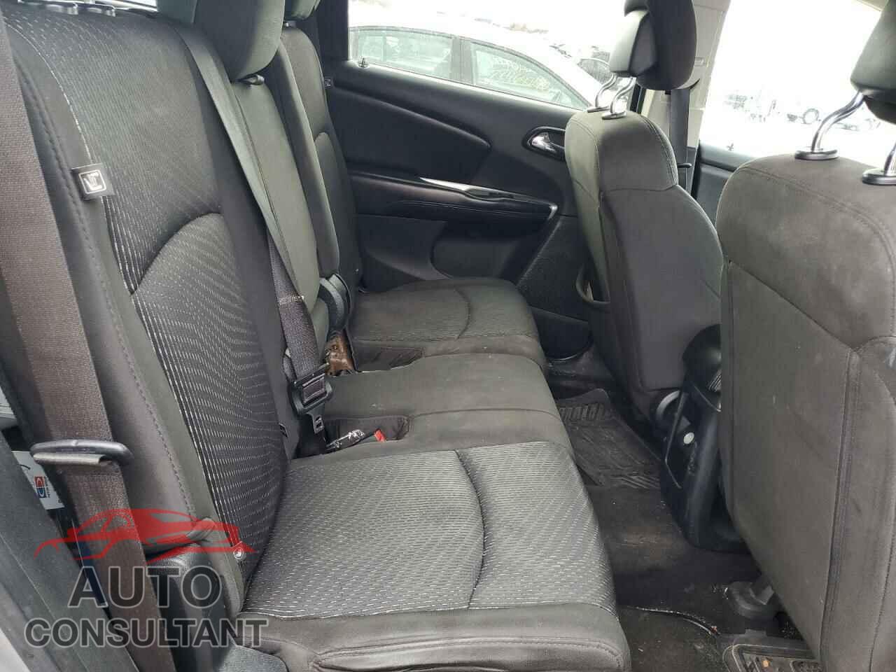 DODGE JOURNEY 2015 - 3C4PDCBG3FT711184