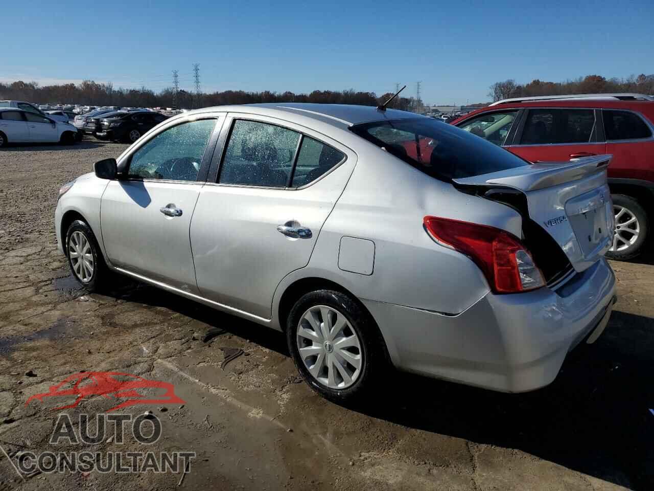 NISSAN VERSA 2018 - 3N1CN7AP2JL886512