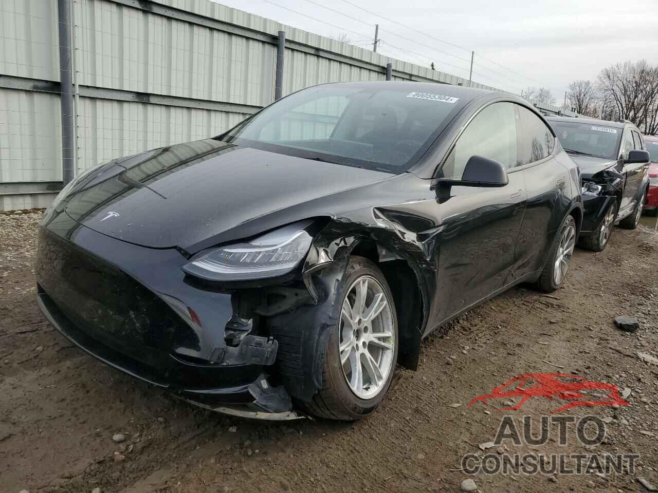 TESLA MODEL Y 2021 - 5YJYGDEE2MF305386