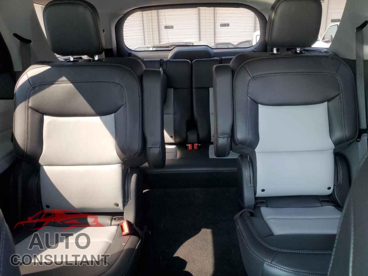 FORD EXPLORER 2023 - 1FMSK8DH0PGB94236