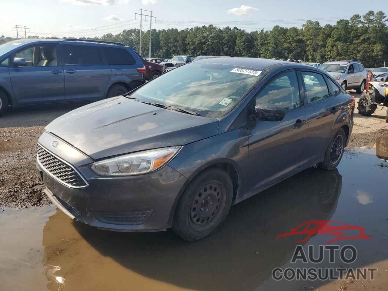 FORD FOCUS 2018 - 1FADP3E24JL308030