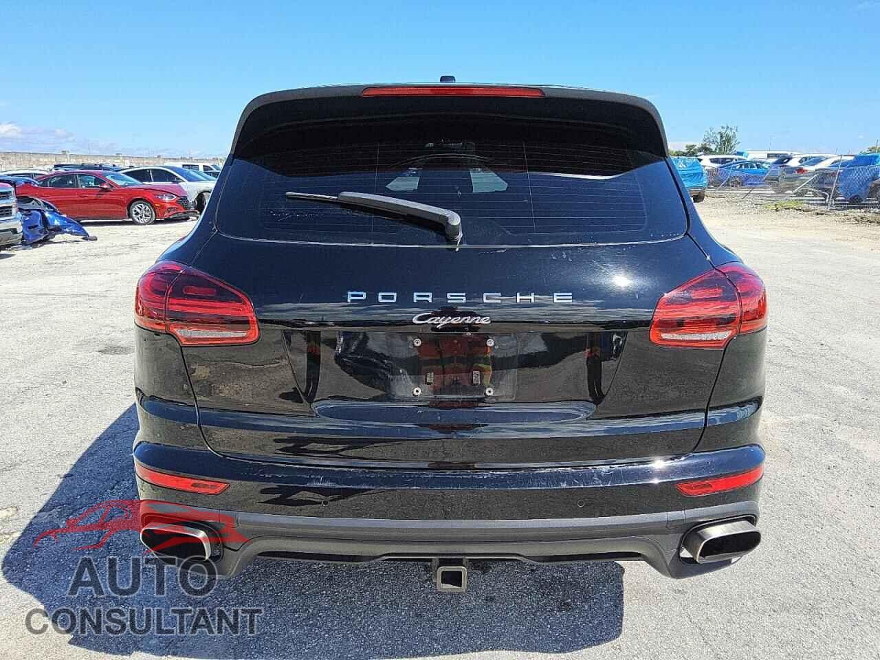 PORSCHE CAYENNE 2017 - WP1AA2A23HKA80941