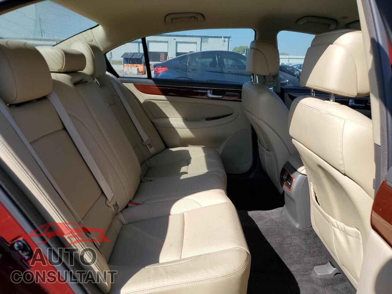 HYUNDAI GENESIS 2013 - KMHGC4DD7DU215783