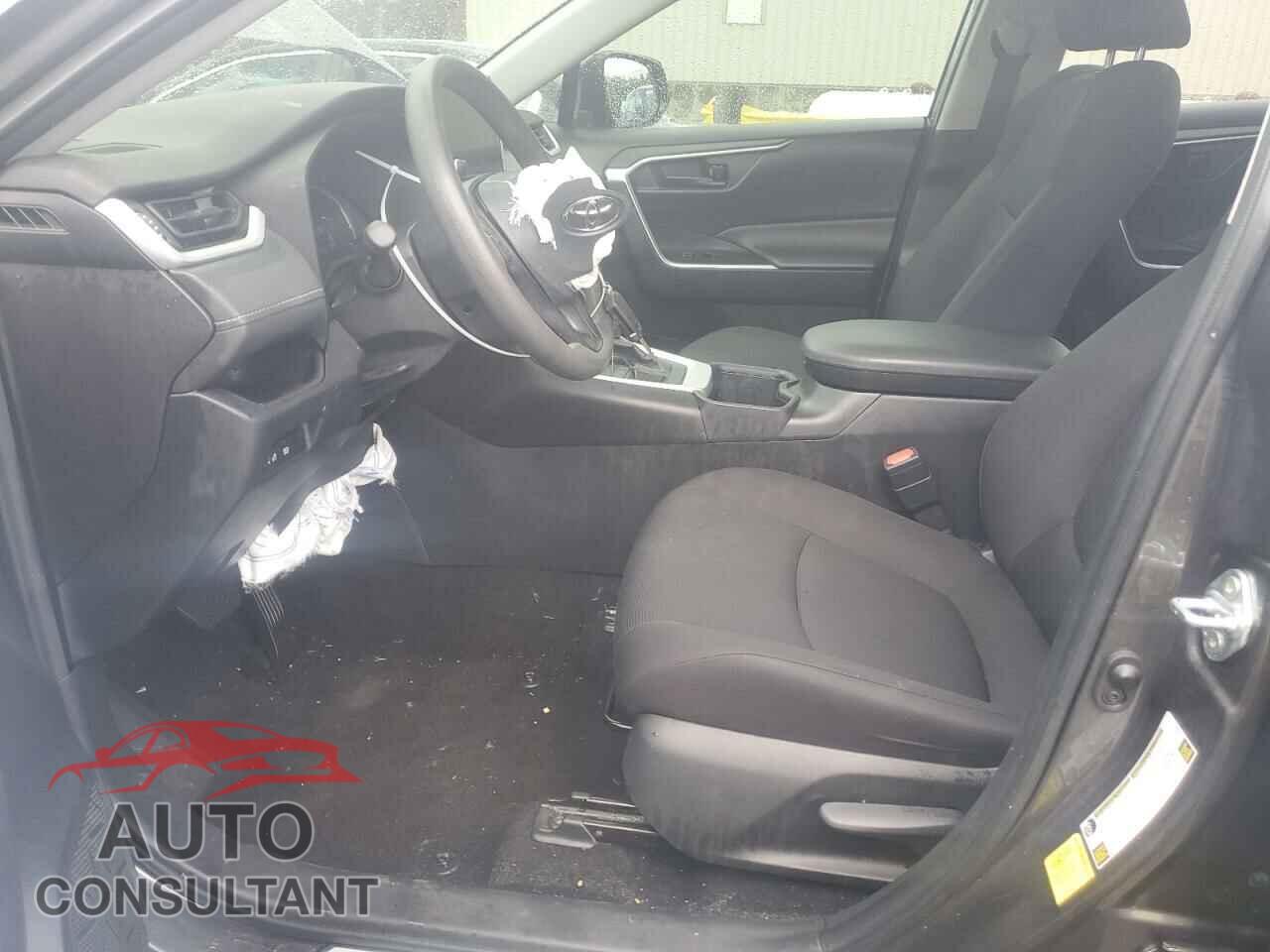 TOYOTA RAV4 2024 - 2T3F1RFV3RC432591