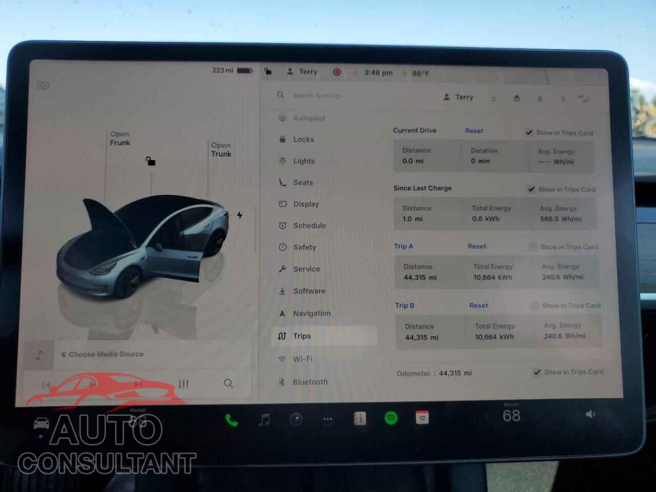 TESLA MODEL 3 2023 - 5YJ3E1EA0PF572977