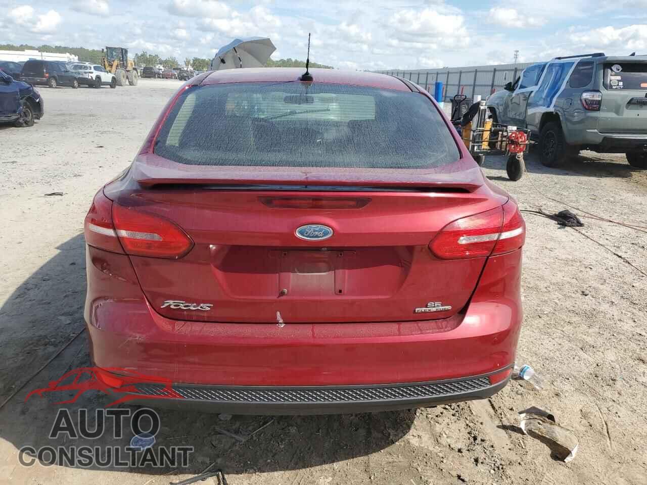 FORD FOCUS 2015 - 1FADP3F25FL289879