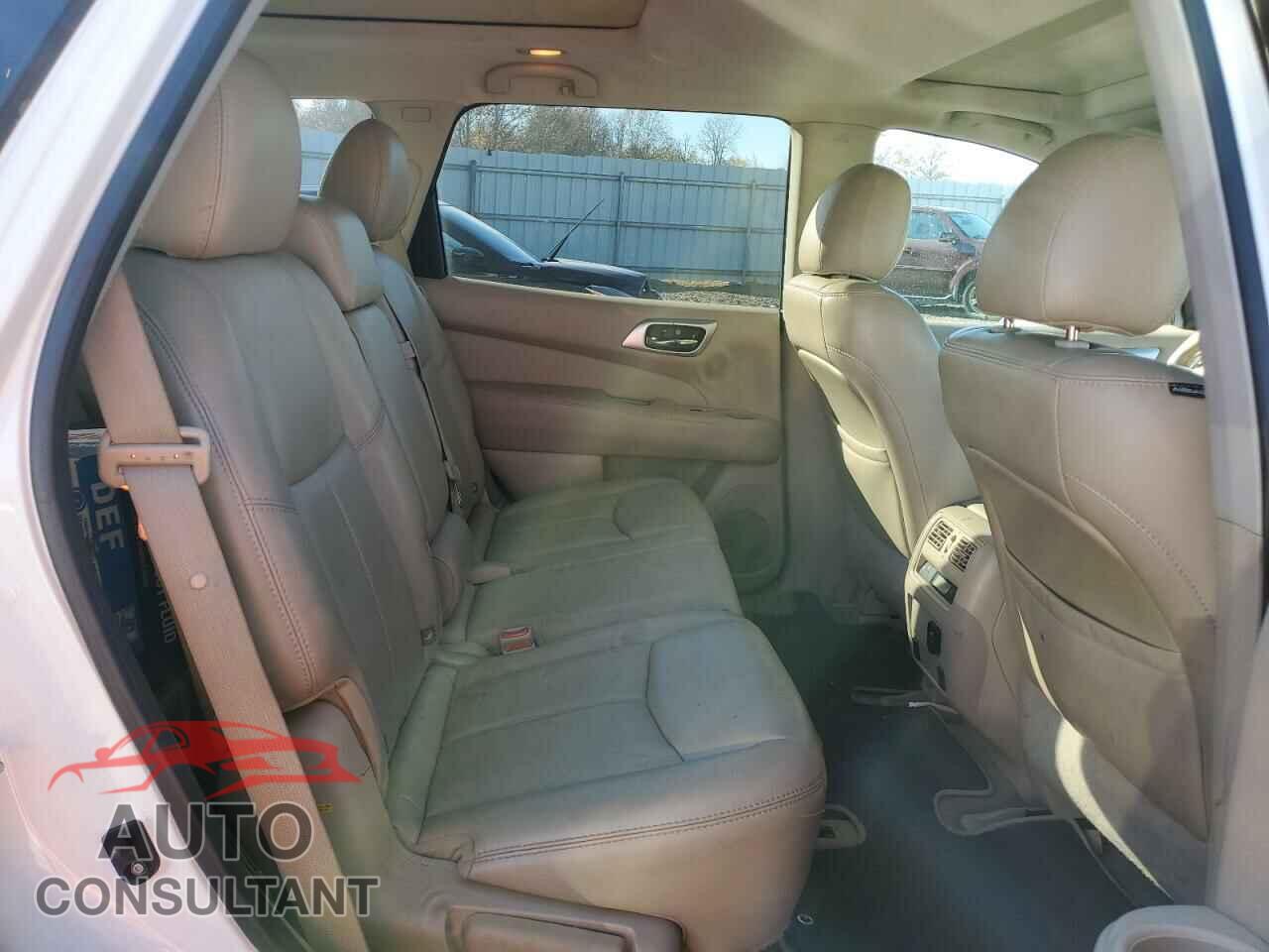 NISSAN PATHFINDER 2014 - 5N1AR2MM2EC725362