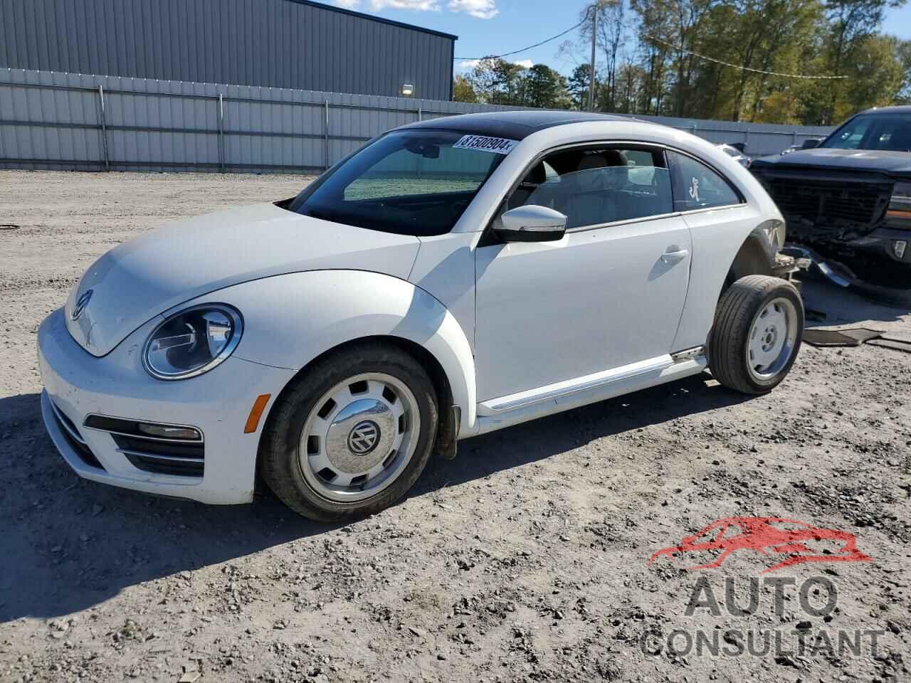 VOLKSWAGEN BEETLE 2018 - 3VWFD7AT1JM706566