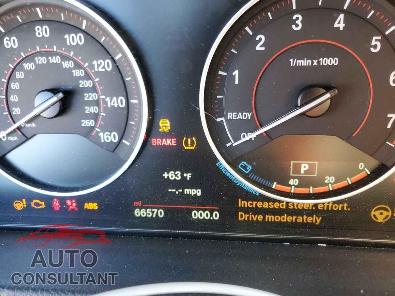 BMW 3 SERIES 2016 - WBA8E3G50GNU04840