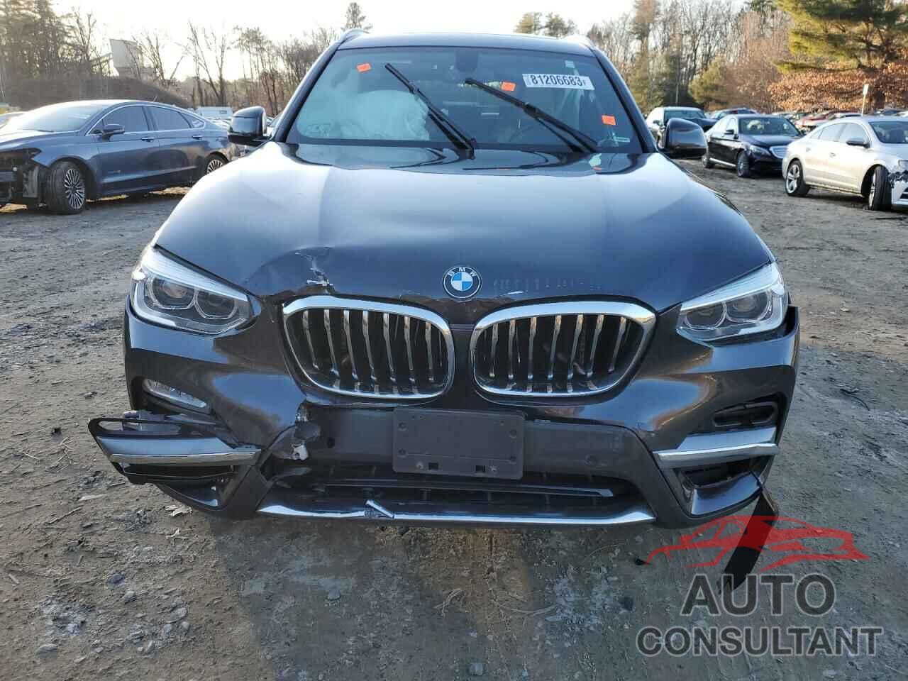 BMW X3 2018 - 5UXTR9C54JLD68469