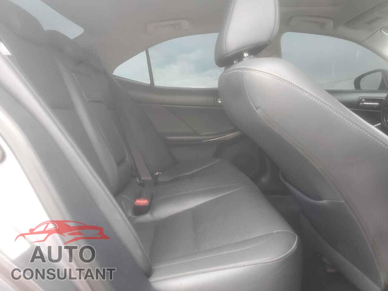 LEXUS IS 2014 - JTHBF1D27E5035538
