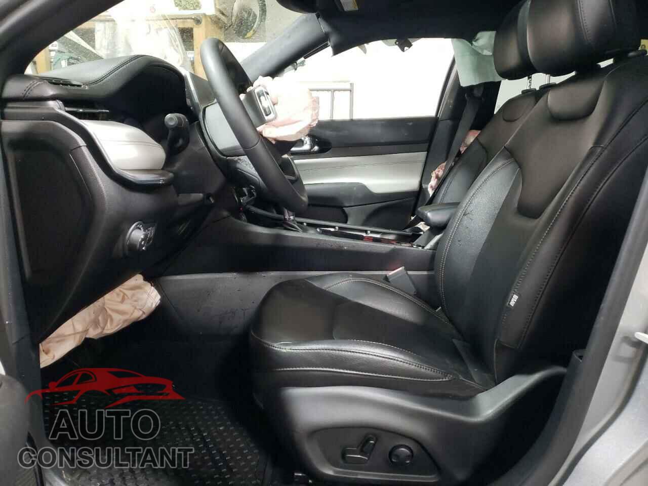 JEEP COMPASS 2024 - 3C4NJDCN8RT577201