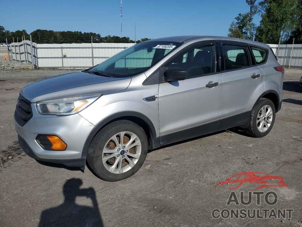 FORD ESCAPE 2017 - 1FMCU0F72HUA19123