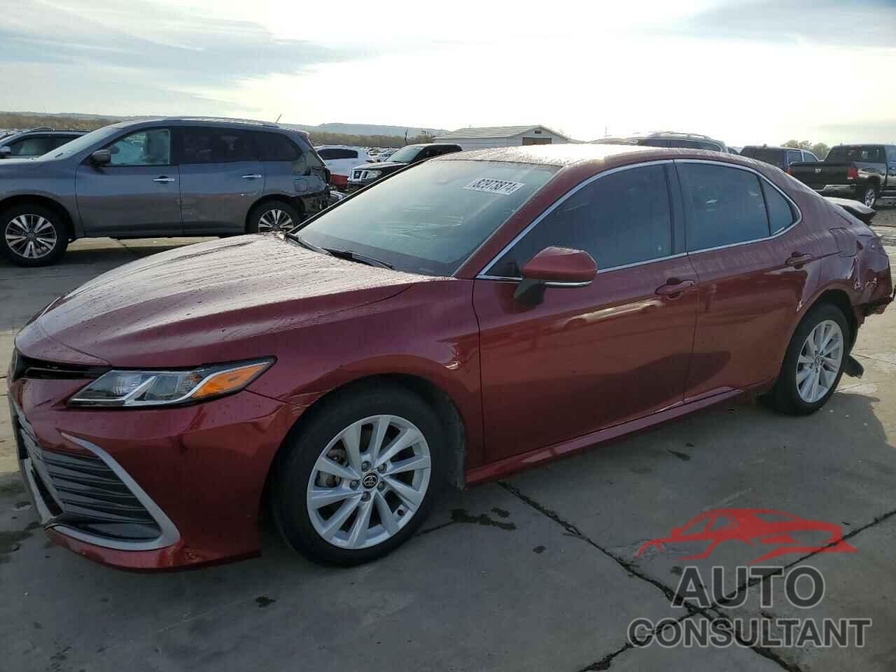TOYOTA CAMRY 2022 - 4T1R11AKXNU049888