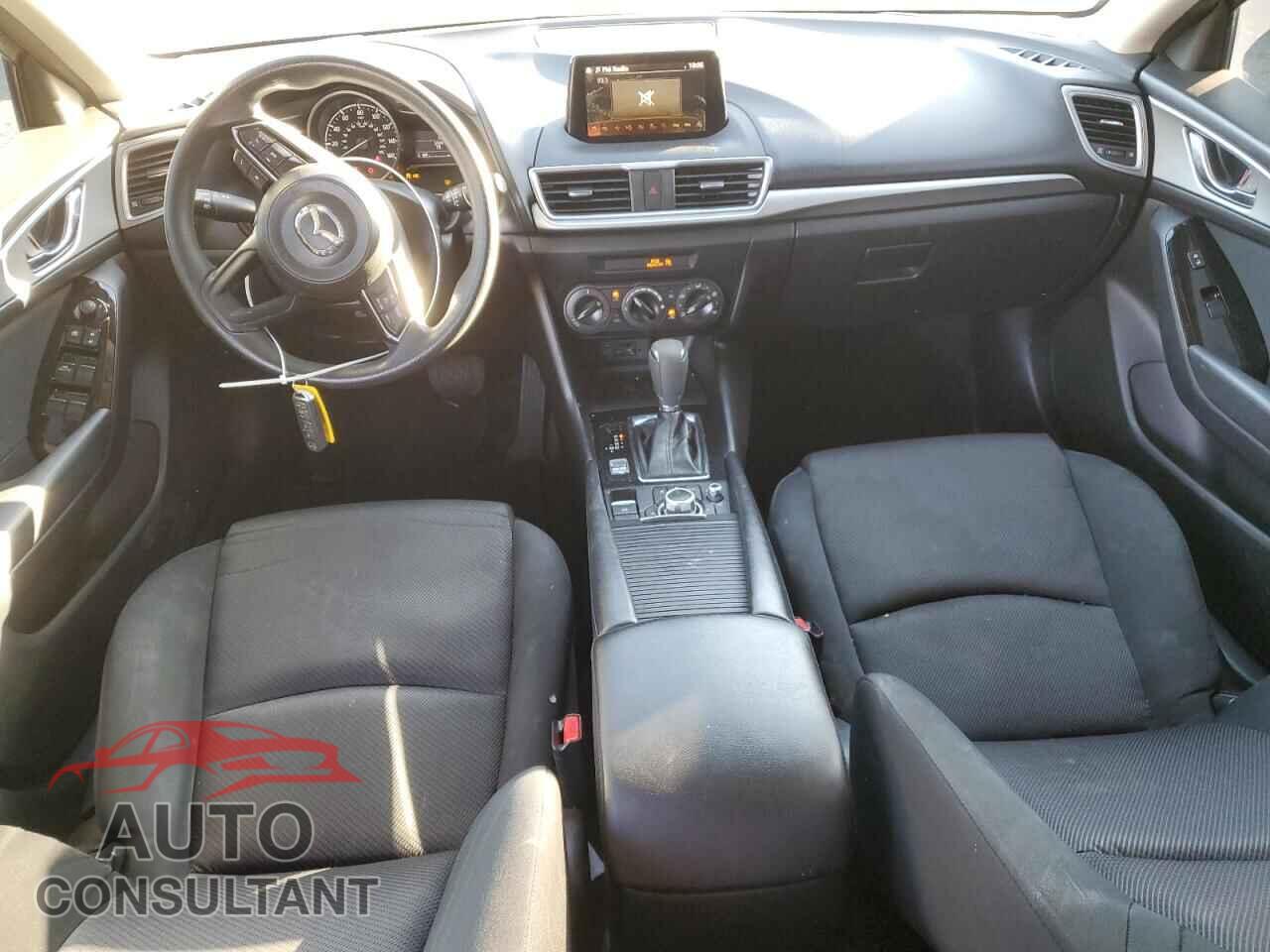MAZDA 3 2017 - 3MZBN1U79HM150038