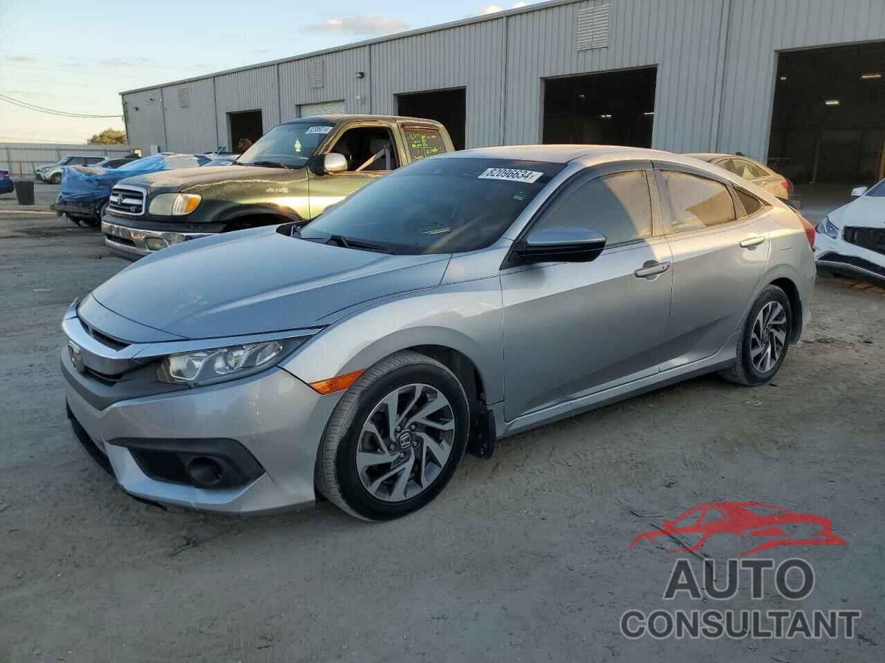HONDA CIVIC 2018 - 2HGFC2F86JH605066