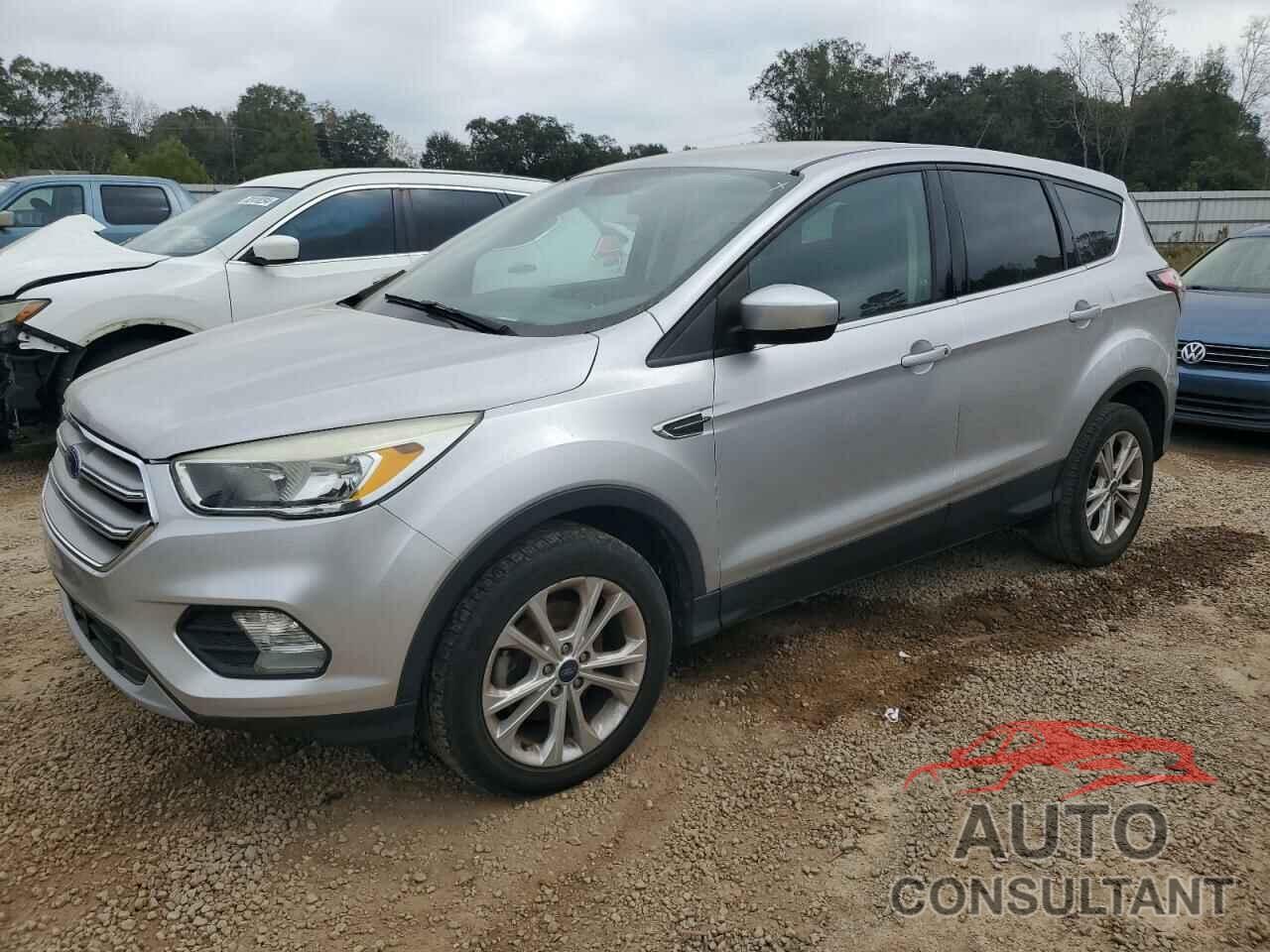 FORD ESCAPE 2017 - 1FMCU0GD3HUC00784