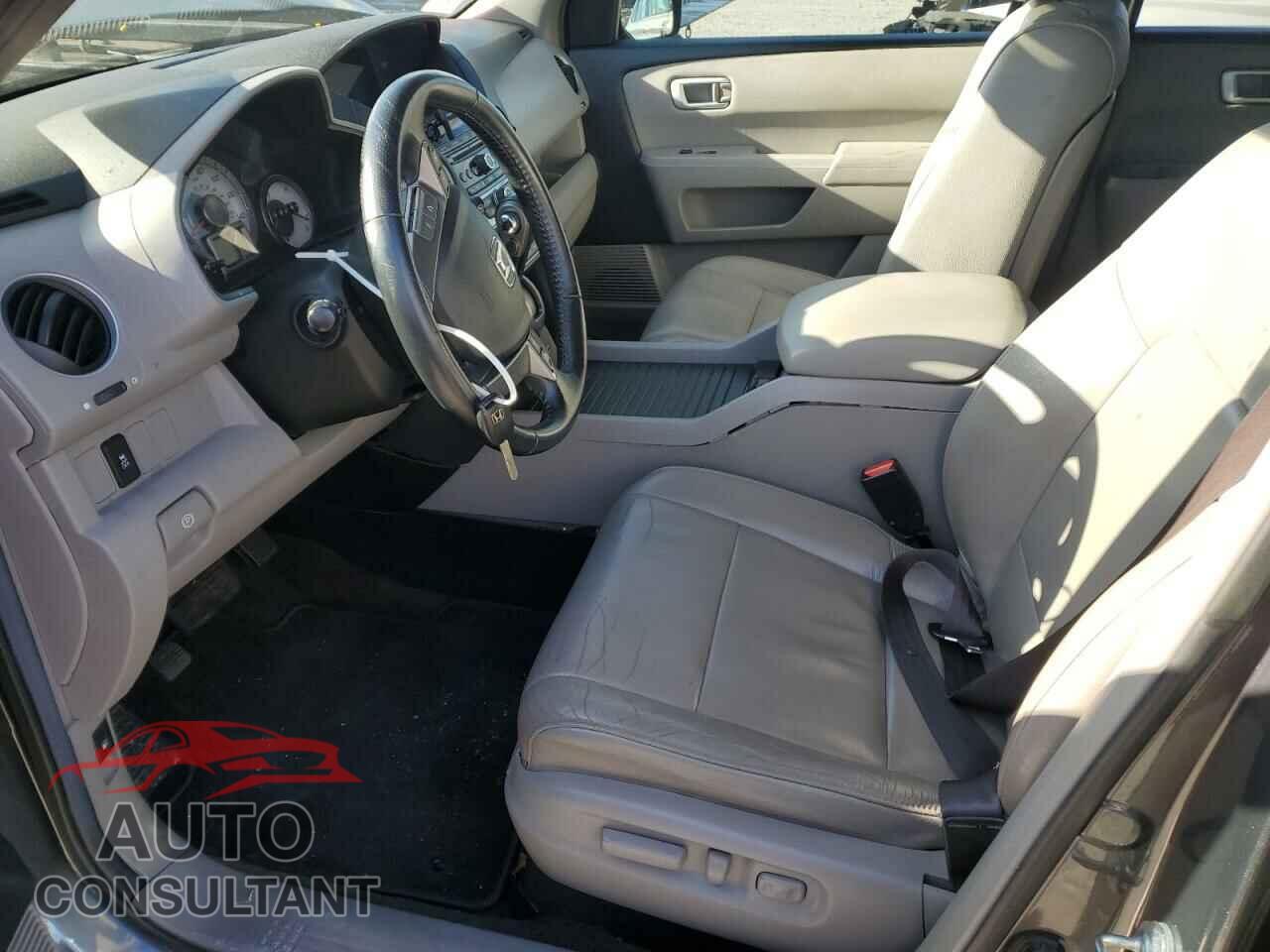 HONDA PILOT 2013 - 5FNYF4H56DB035576