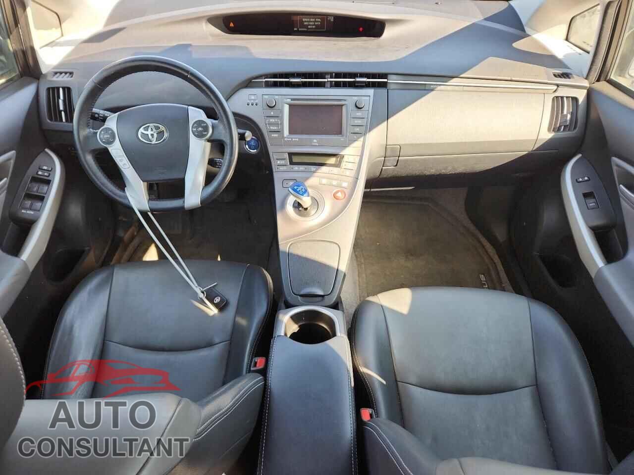 TOYOTA PRIUS 2014 - JTDKN3DU4E0366754