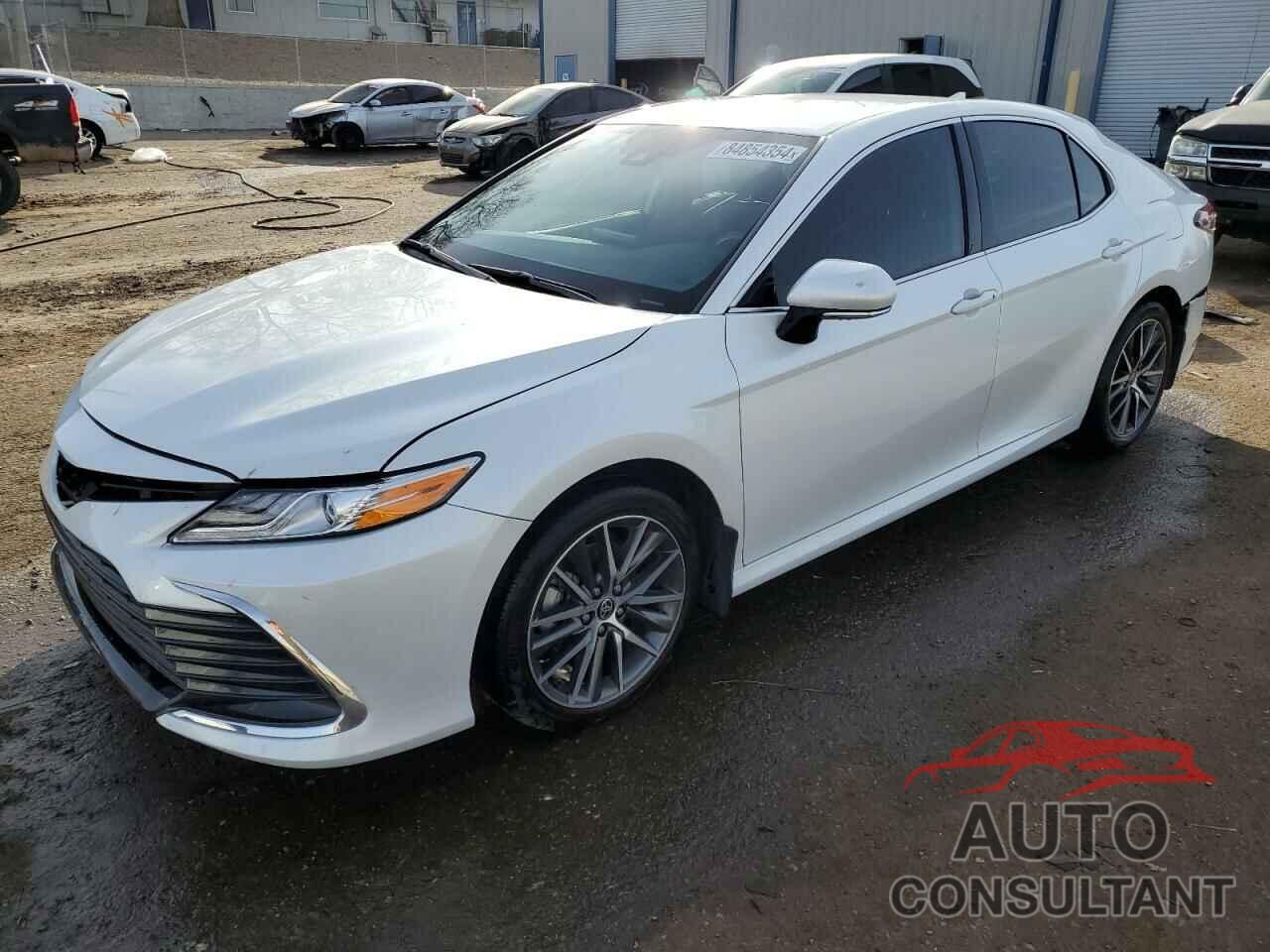 TOYOTA CAMRY 2021 - 4T1F11BK4MU028986