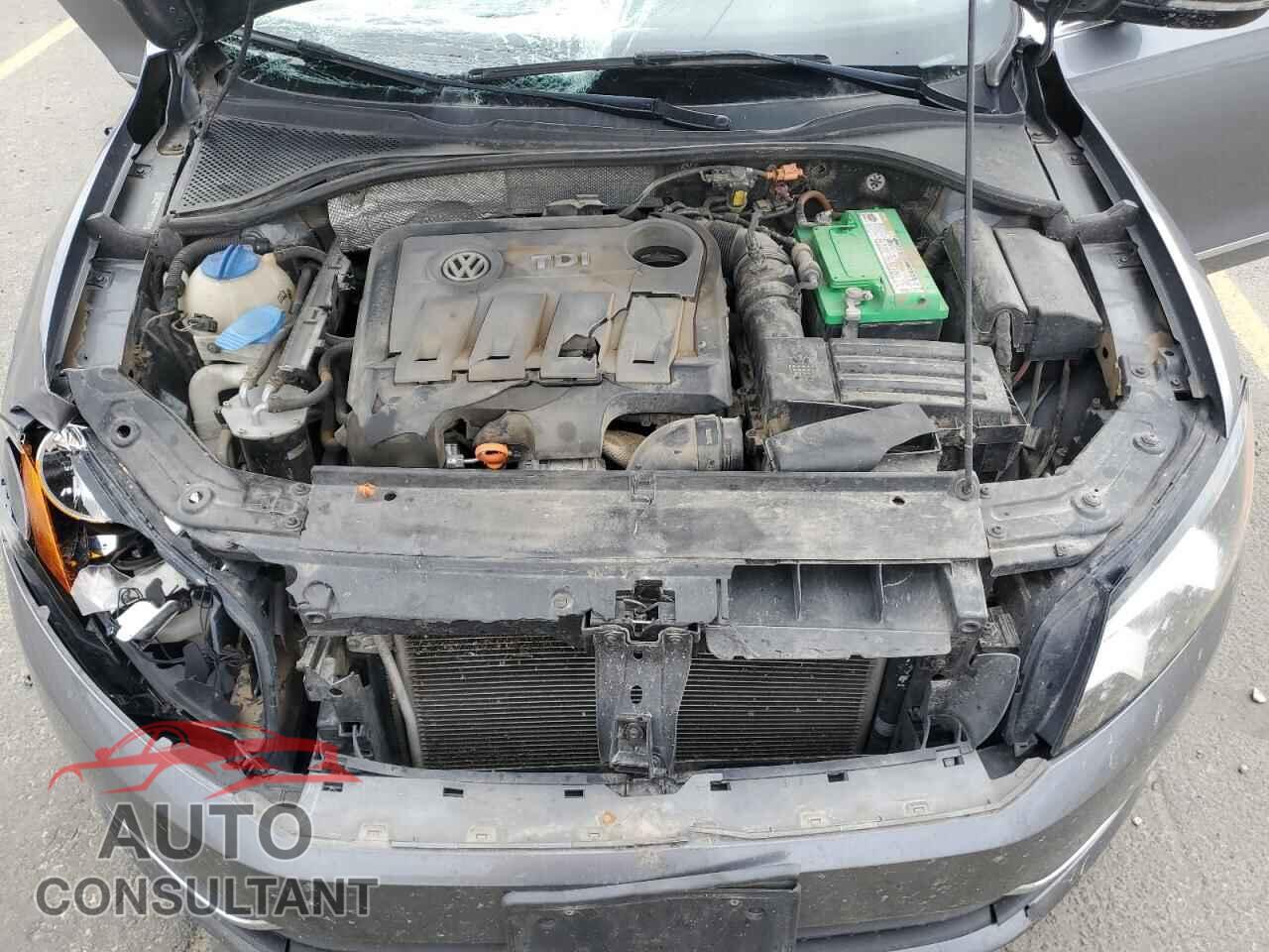VOLKSWAGEN PASSAT 2012 - 1VWCN7A35CC087006