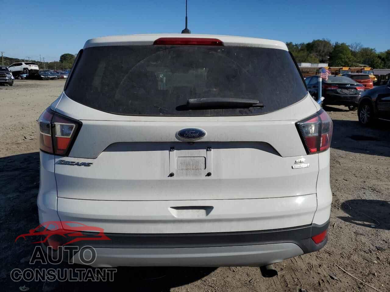 FORD ESCAPE 2017 - 1FMCU0GD0HUD09509