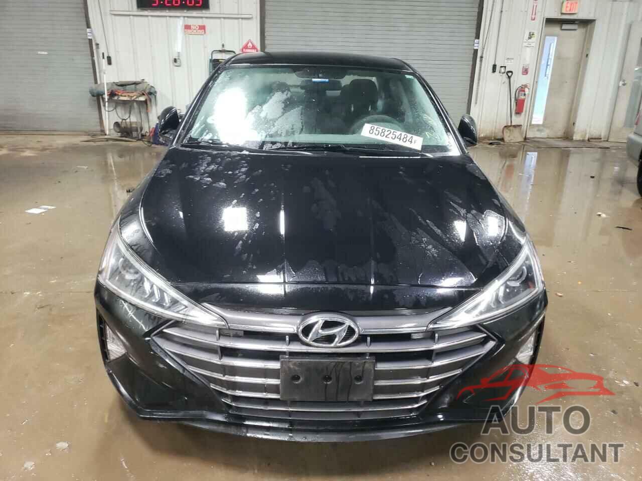 HYUNDAI ELANTRA 2019 - 5NPD74LF4KH431984