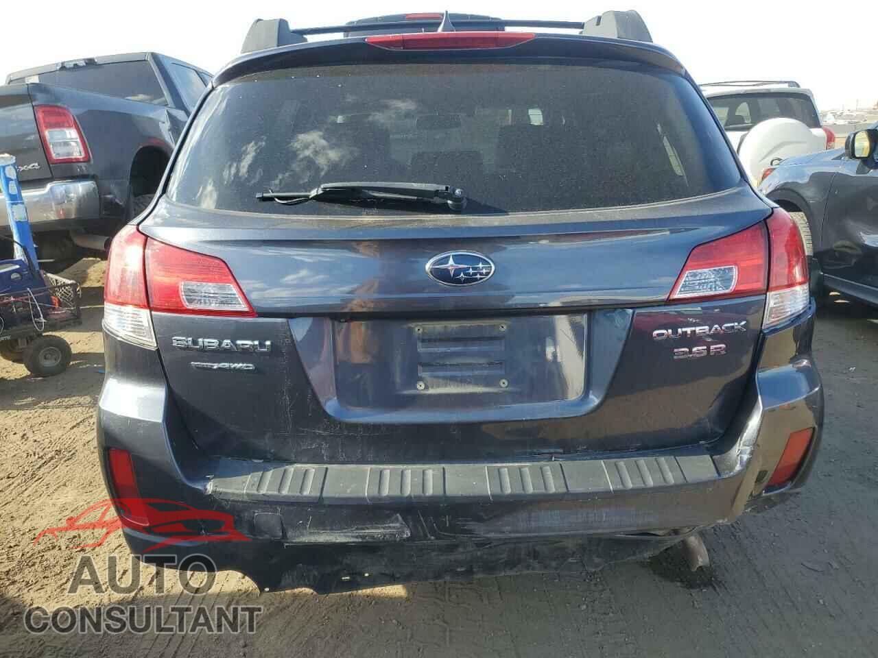 SUBARU OUTBACK 2013 - 4S4BRDPC2D2240257