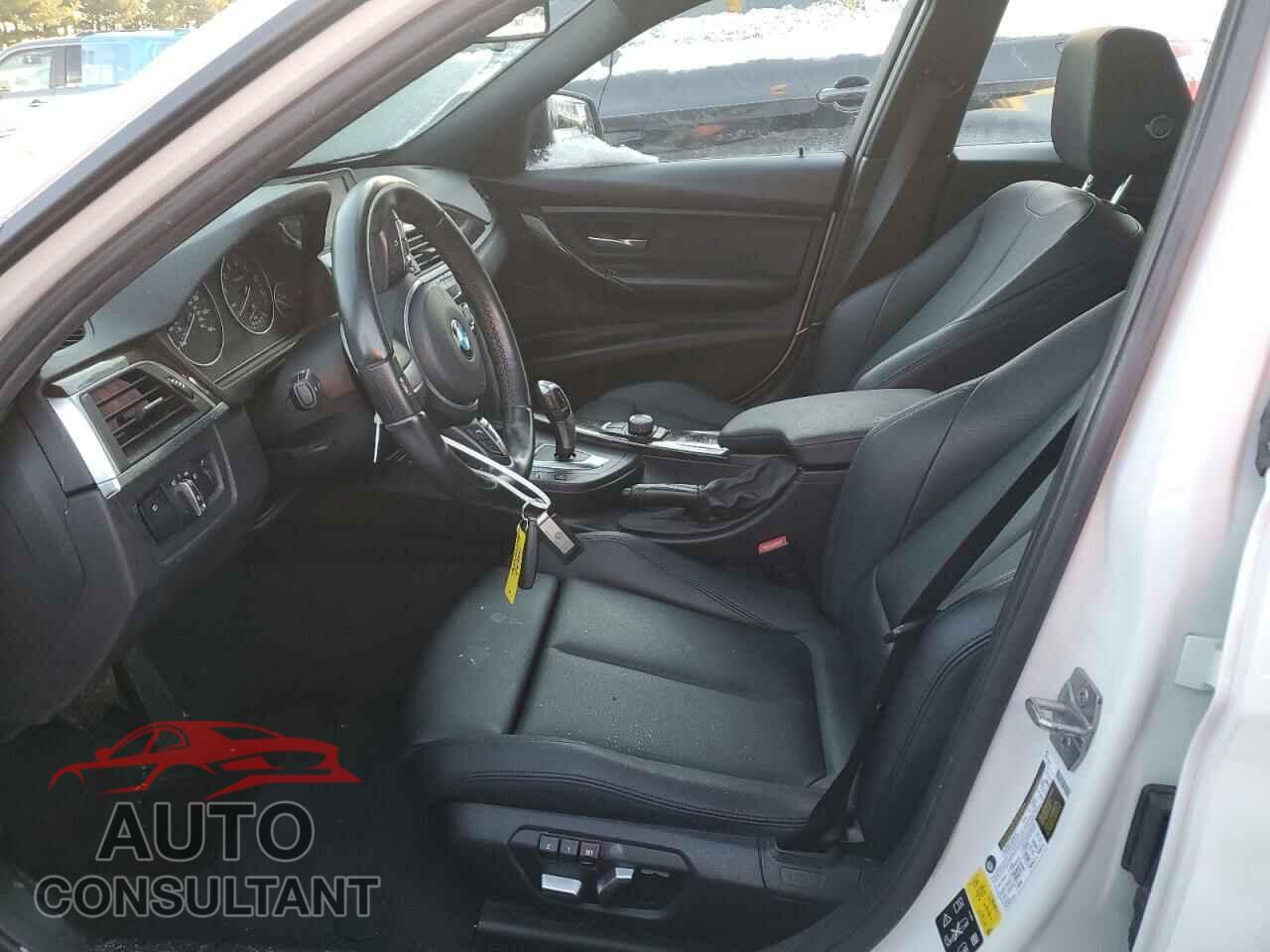 BMW 3 SERIES 2016 - WBA8E5G52GNU20601