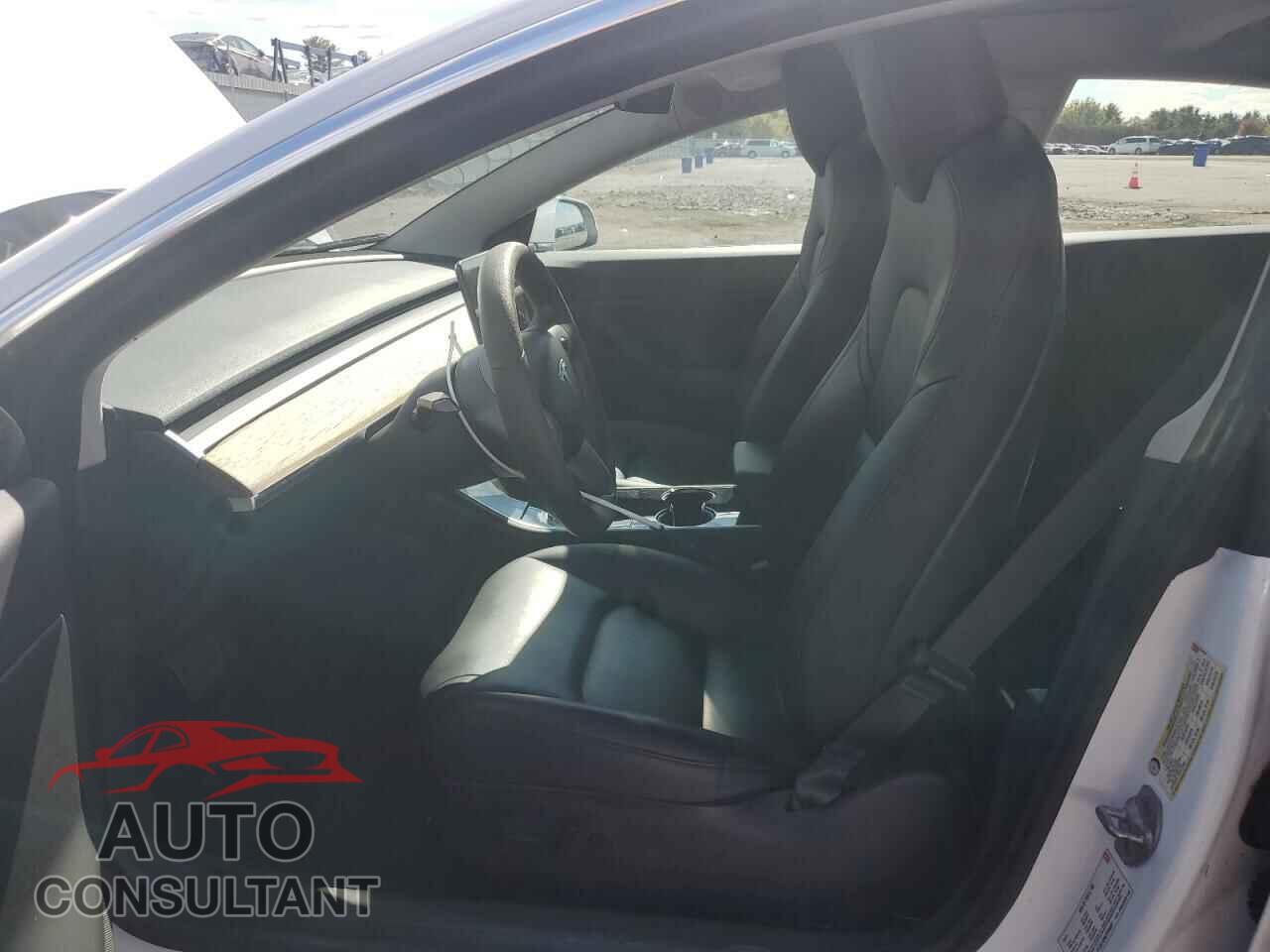 TESLA MODEL 3 2018 - 5YJ3E1EB4JF094837