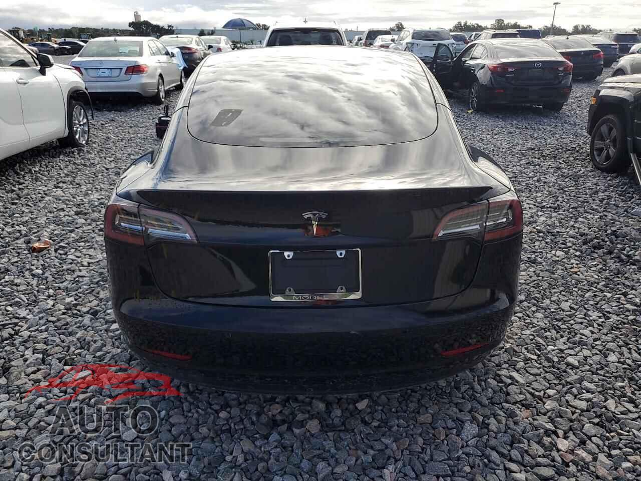 TESLA MODEL 3 2021 - 5YJ3E1EA6MF092244