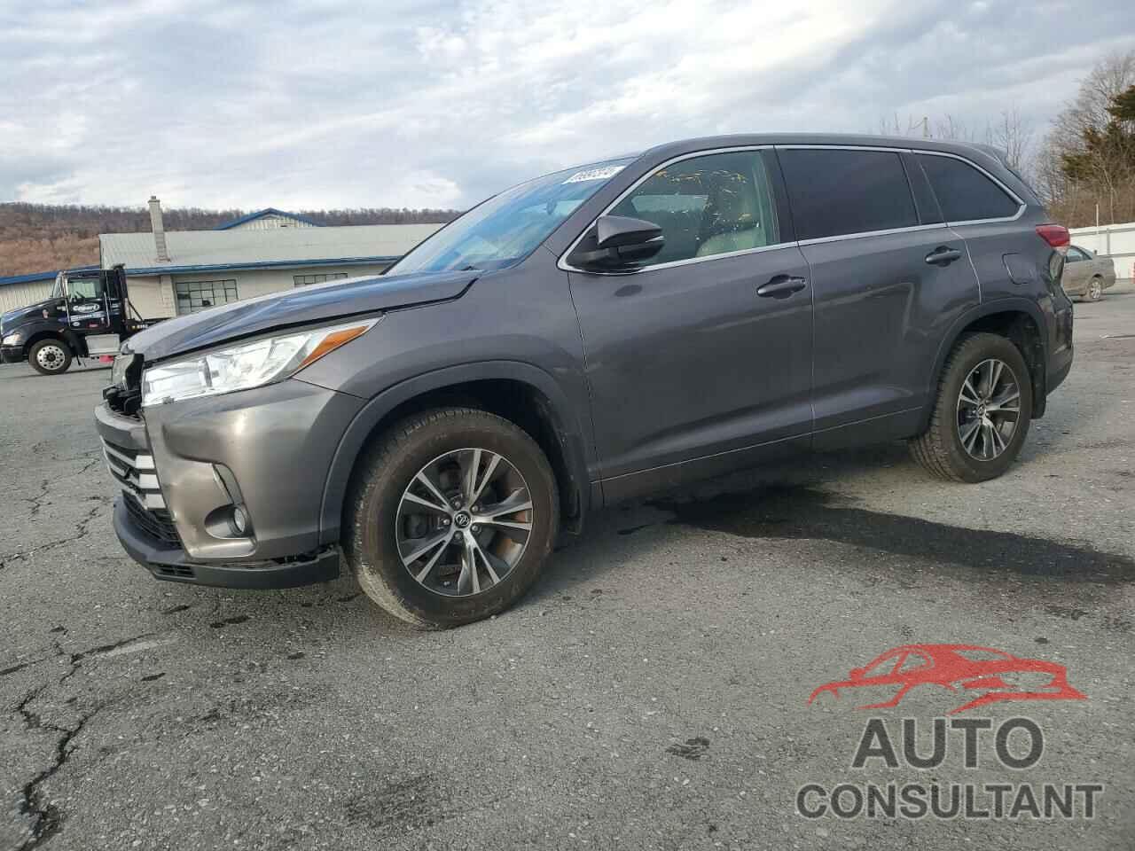 TOYOTA HIGHLANDER 2018 - 5TDBZRFH9JS837523