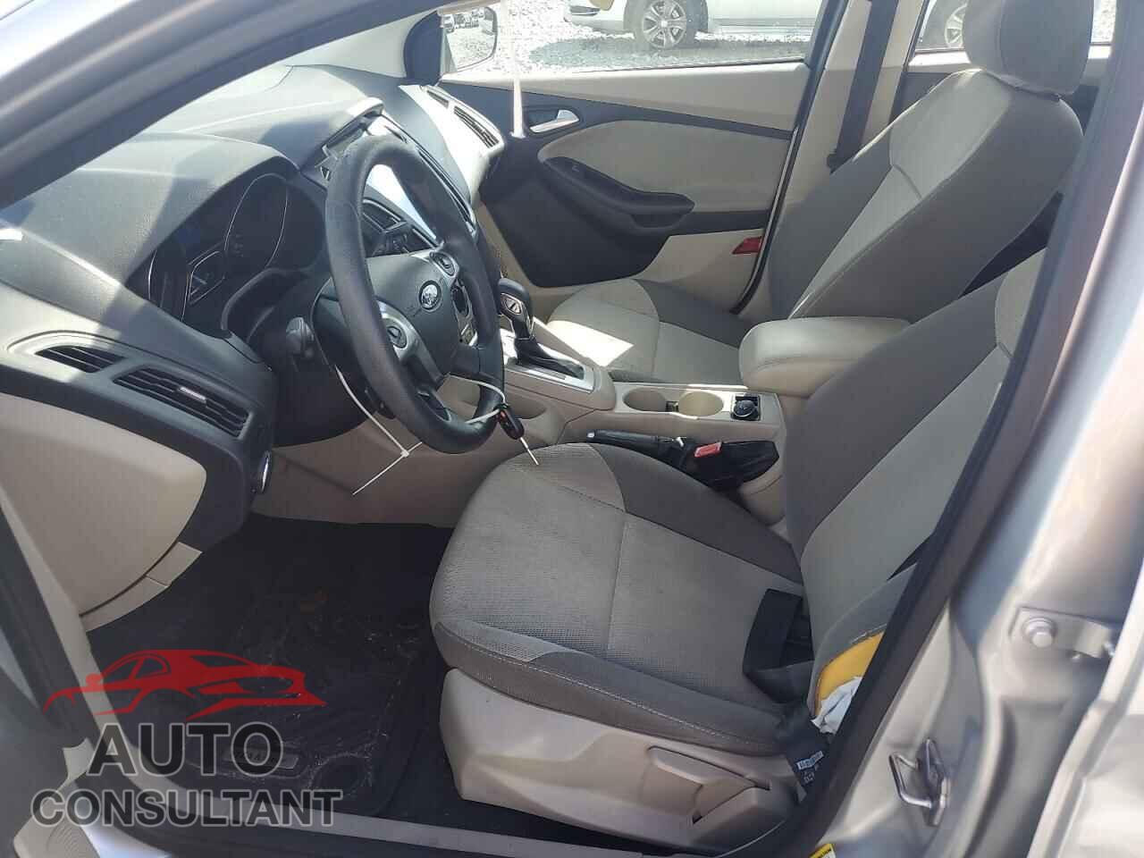 FORD FOCUS 2013 - 1FADP3F20DL207800