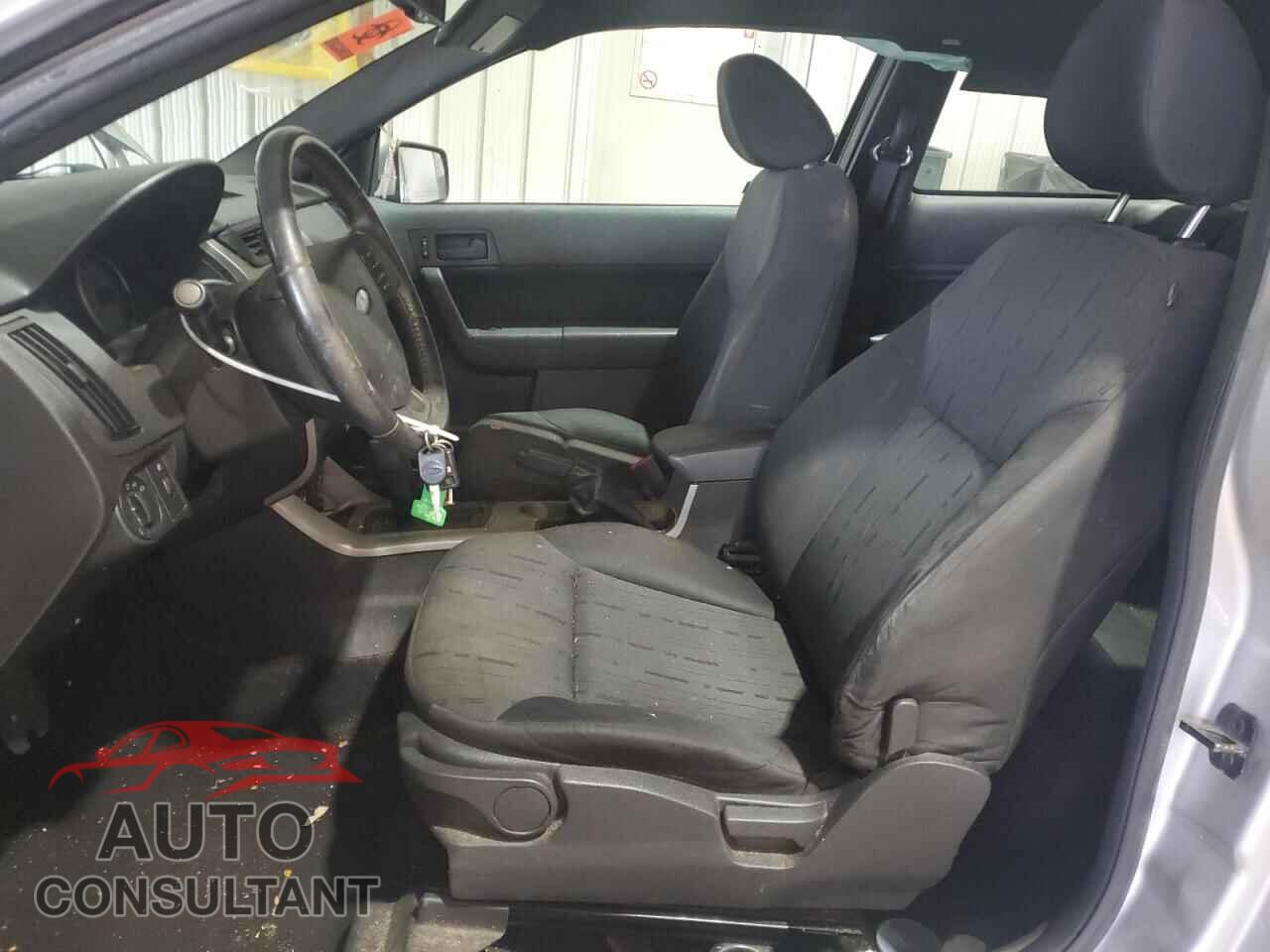 FORD FOCUS 2010 - 1FAHP3CN5AW117357