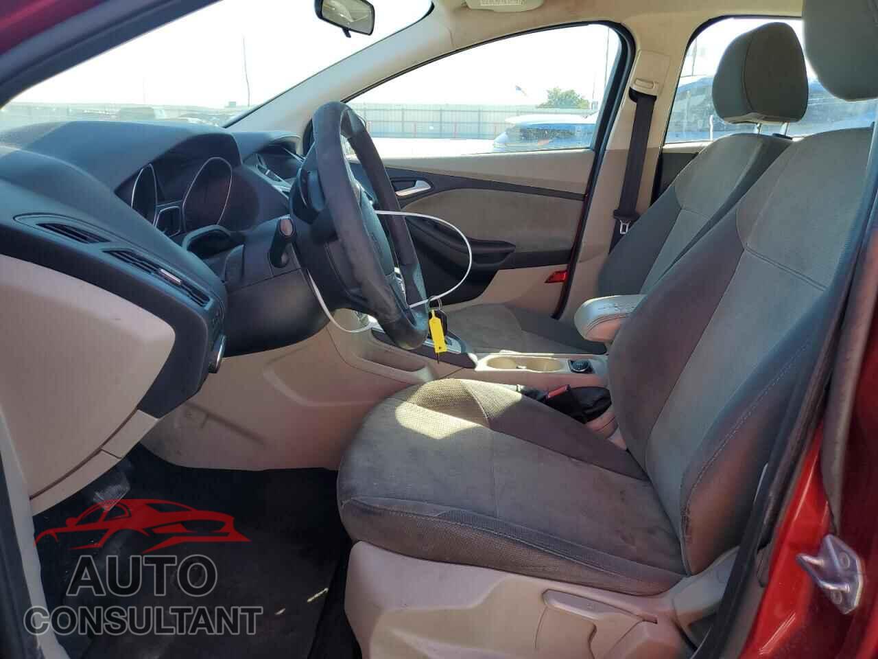 FORD FOCUS 2014 - 1FADP3F2XEL179893