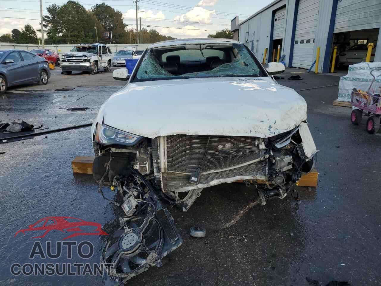 AUDI A5 2013 - WAULFAFRXDA046536
