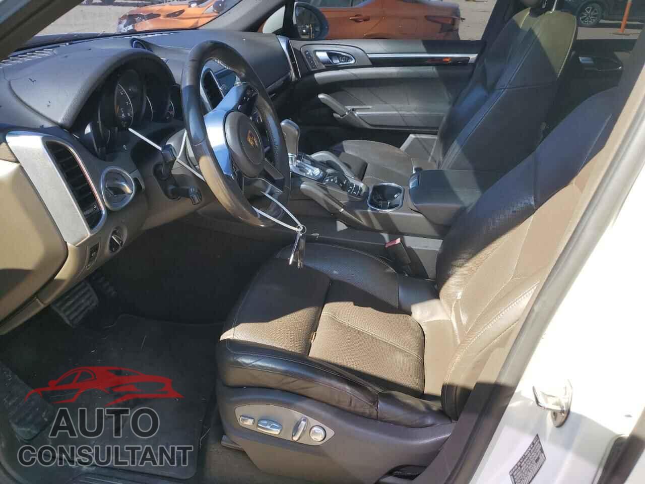 PORSCHE CAYENNE 2016 - WP1AA2A27GLA04065