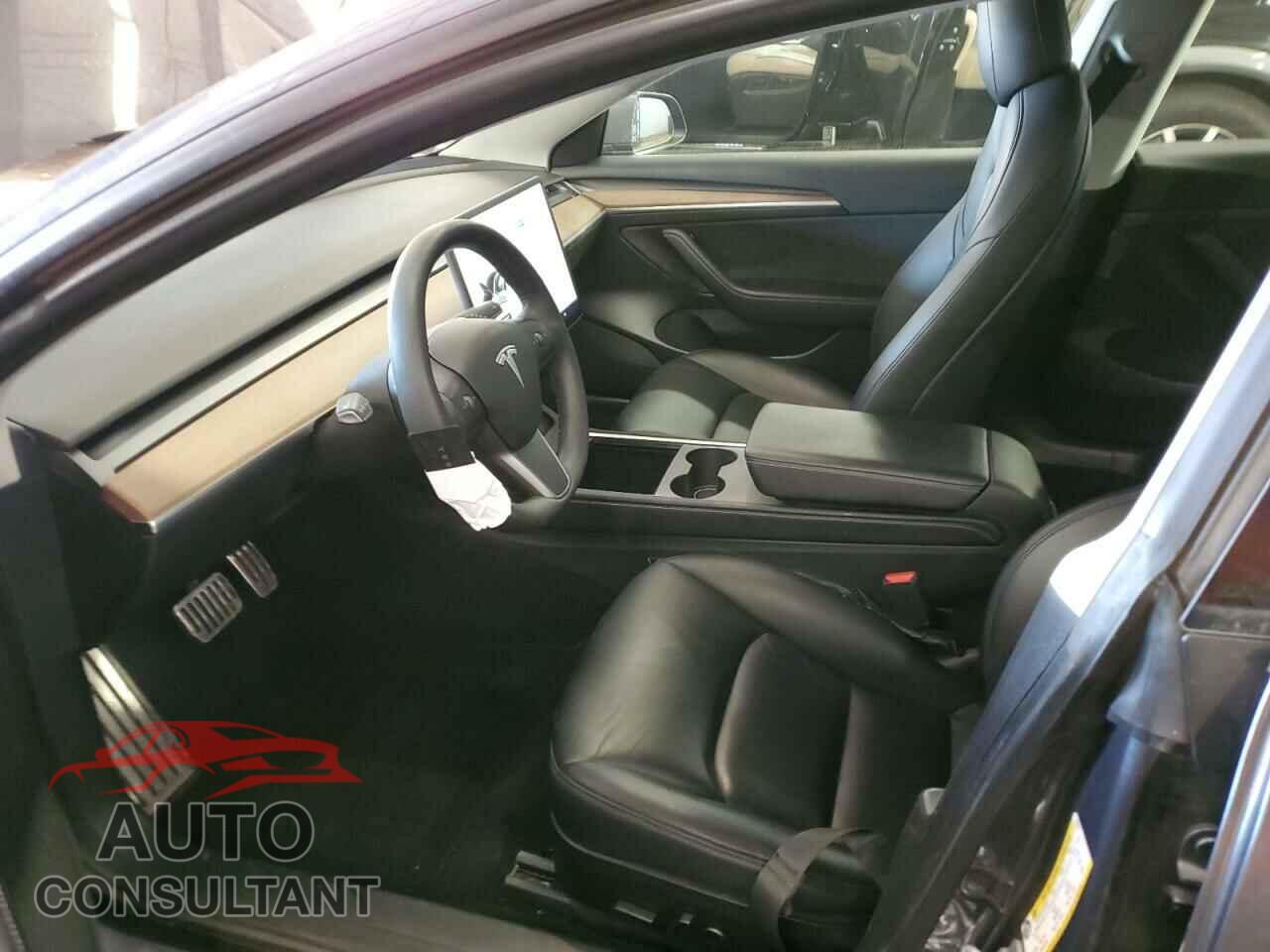 TESLA MODEL 3 2021 - 5YJ3E1EB0MF056641