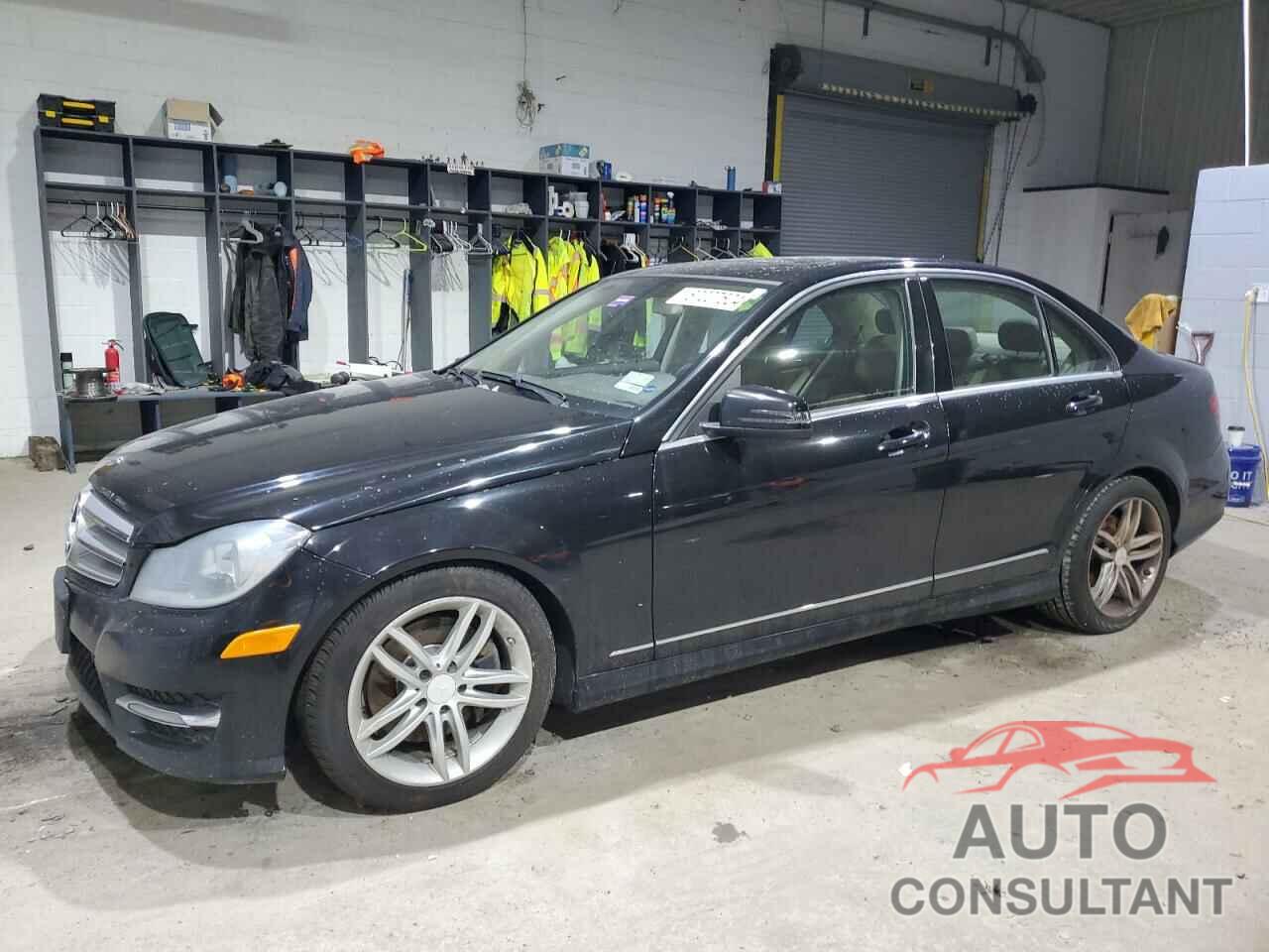 MERCEDES-BENZ 300-CLASS 2013 - WDDGF8AB1DR279316